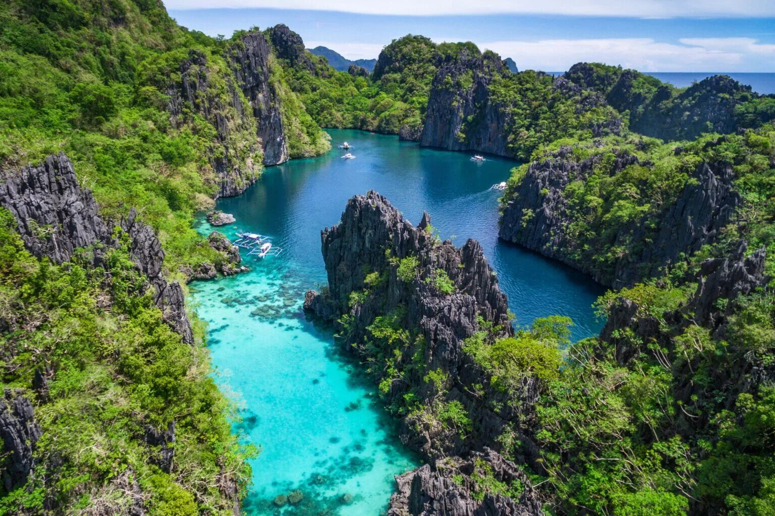 Что такое филиппины. Эль Нидо Филиппины. Остров Саламан Филиппины. Эль-Нидо, остров Палаван. Лагуна Палаван Филиппины.