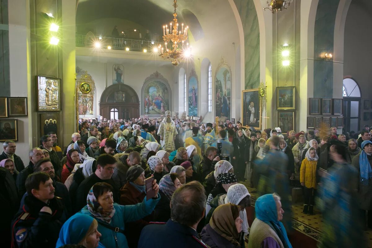 сретенский храм ростов расписание. храм во имя сретения господня г ростов-на-дону. г. настоятель сретенского храма ростов на дону 2015 год. сретенский храм ростов расписание.