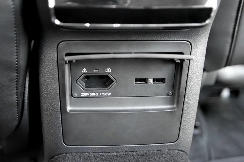 Шкода октавия 2012 салон usb порт. Usb skoda. Rcd 510 usb. Usb skoda. Usb skoda.