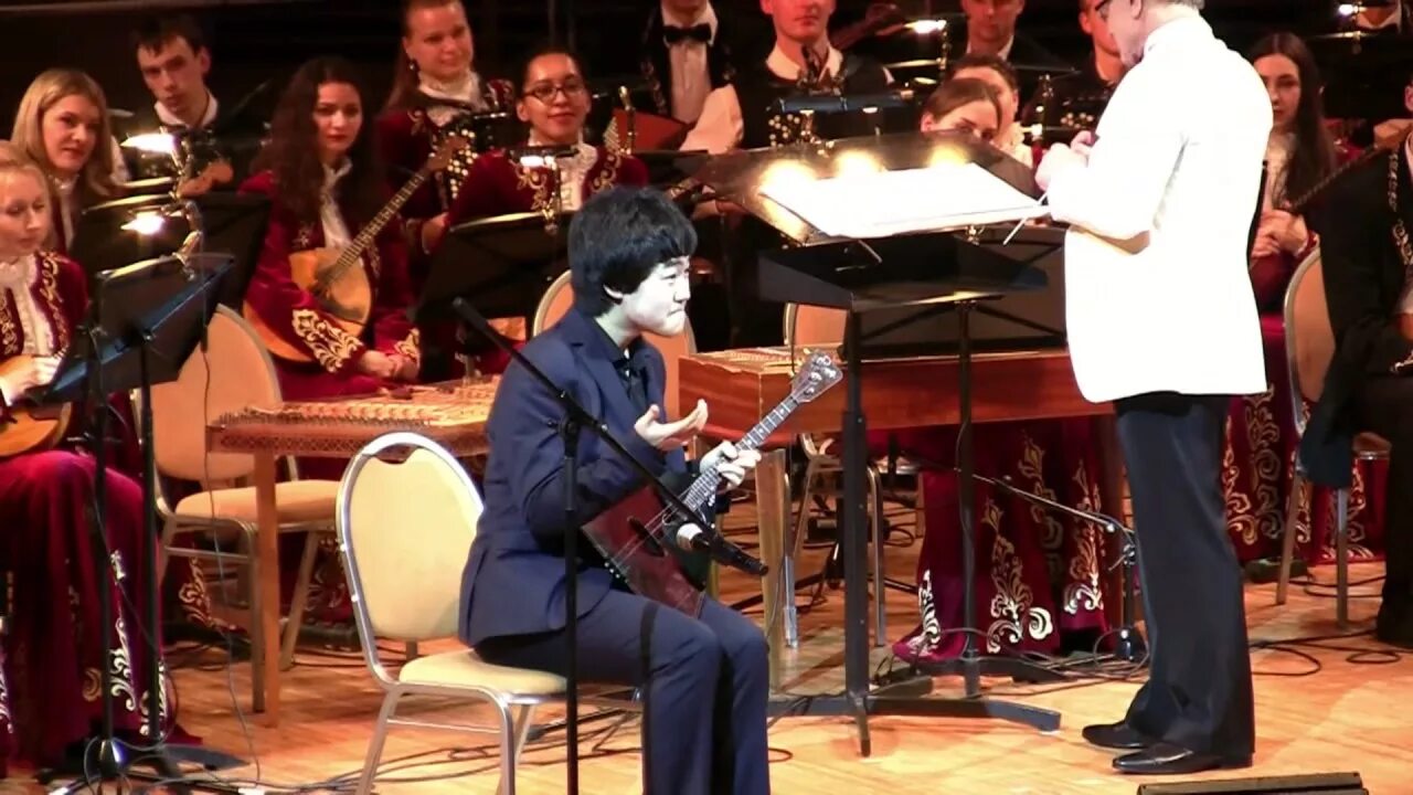 Валенки и балалайка. Валенки оркестром. Валенки оркестром. Шалов балалайка. Валенки оркестром.