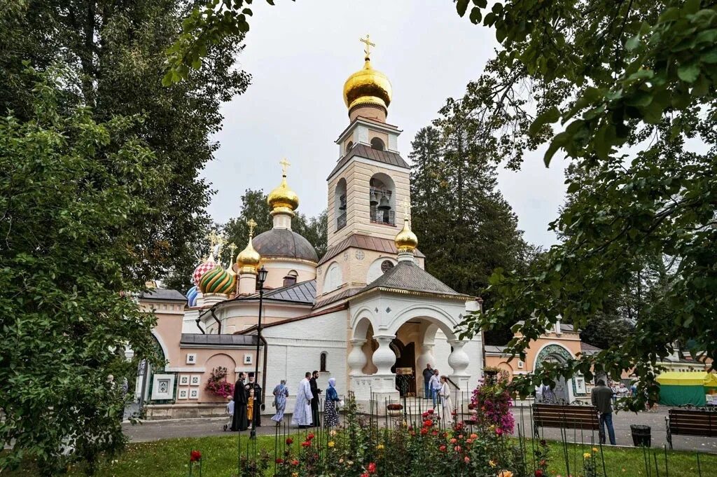Московское патриаршее подворье. Крутицкое подворье в москве. Московское патриаршее подворье. Крутицкое патриаршее подворье москва. Крутицкое патриаршее подворье, москва, крутицкая улица, 8.
