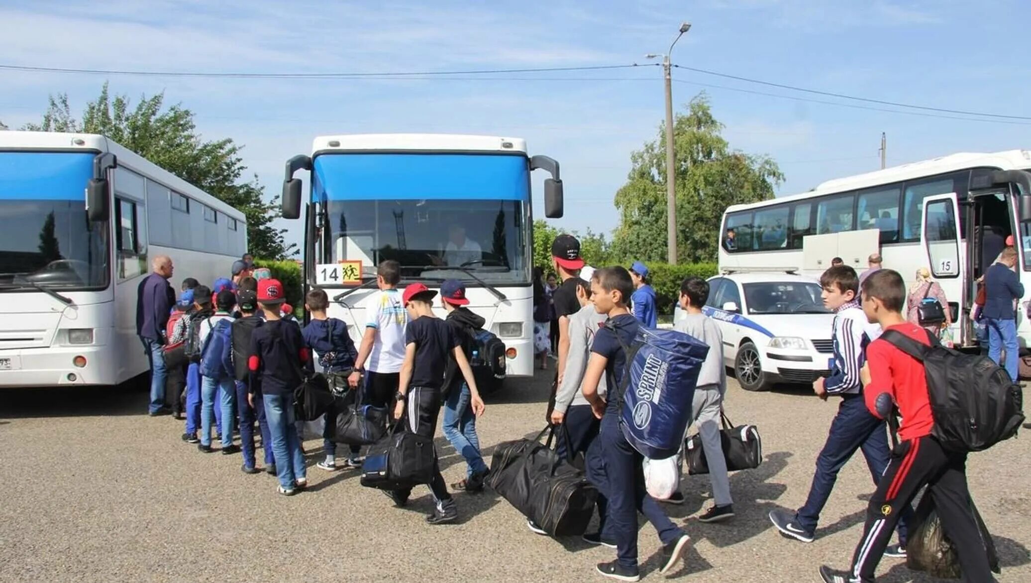 Перевозка групп людей автобусами. Организованная перевозка группы детей. Перевозка групп детей автобусами. Автобус для перевозки детей. Перевозки в Крым по «единому» билету.