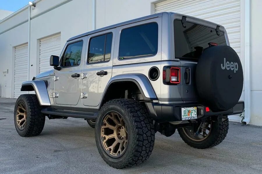 Колеса джип вранглер. Jeep wrangler sahara. джип вранглер 1989. колеса на jeep wrangler. джип вранглер forgiato.