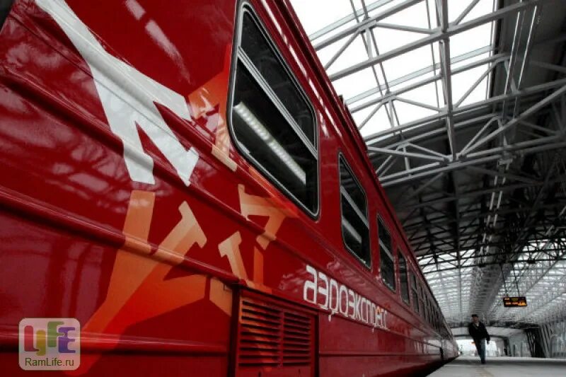 Жуковский зал вылета. Аэропорт жуковский аэроэкспресс. Метро москва аэропорт жуковский. Метро котельники аэропорт жуковский. Аэроэкспресс.