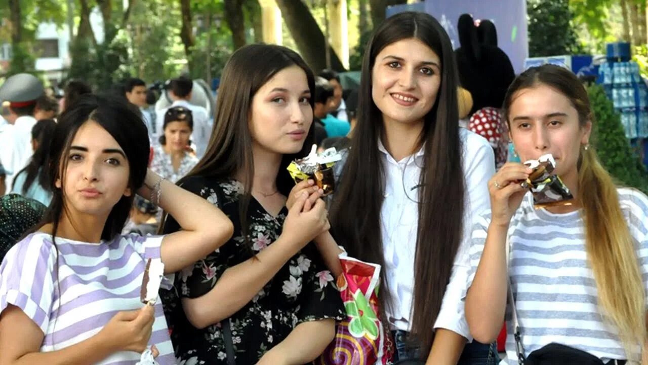 Люди из Таджикистана. Душанбе. Современный Таджикистан. Таджикские Душанбе.