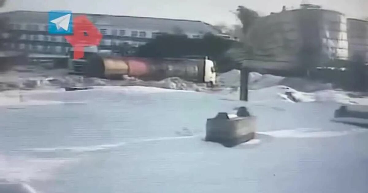 Взрыв на предприятии. Что взорвалось в пензе сегодня. Что взорвалось в пензе сегодня. Что взорвалось в пензе сегодня. Разгерметизация резервуара.