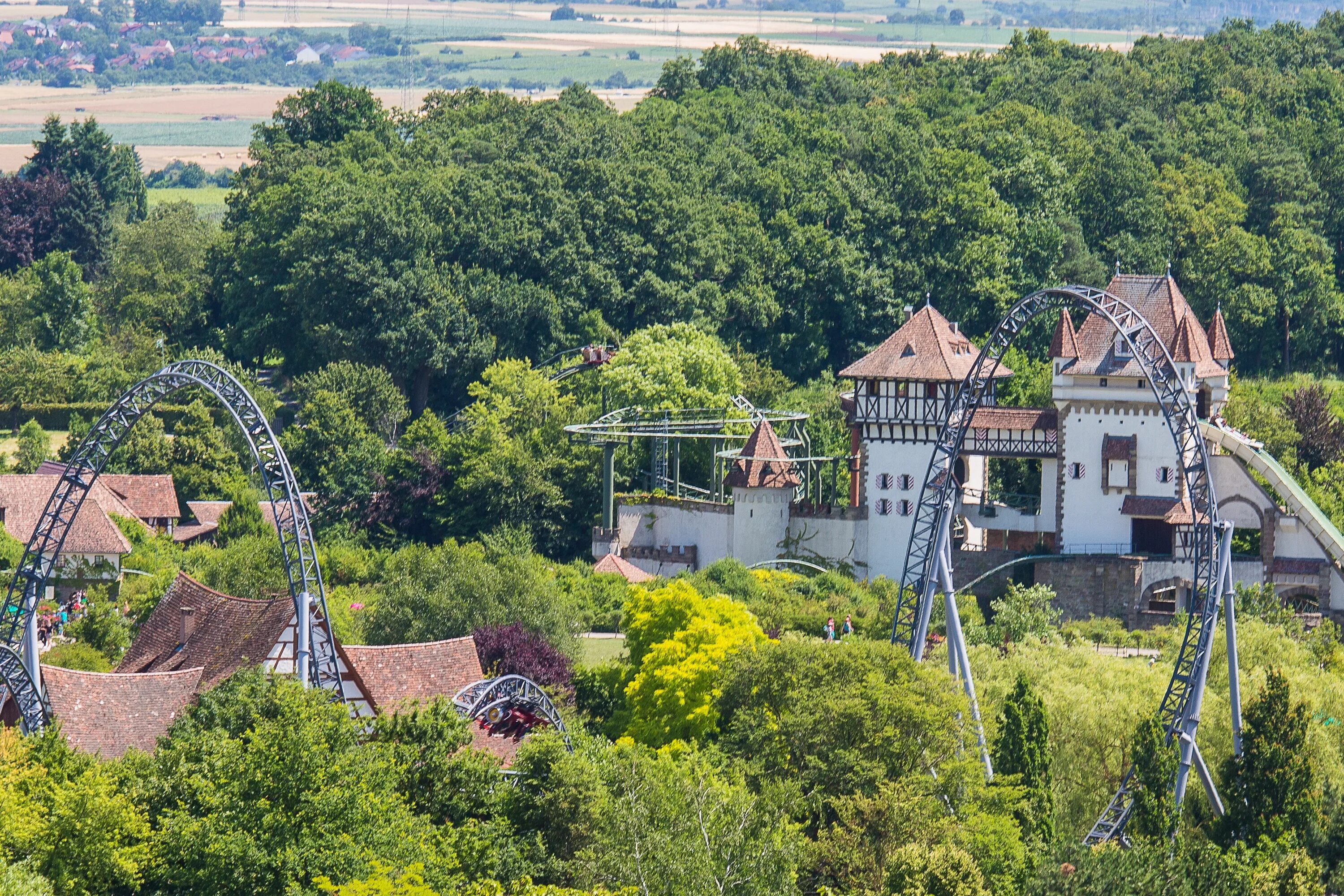 Village парки. Трипсдриль. Парк аттракционов Tripsdrill. Парк дрипсдрил Германия Трипсдриль. Европа-парк Германия.