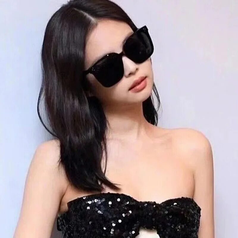 Дженни для джентел монстер. Цвдженни. Gentle monster jennie очки. Gentle monster x jennie. Gentle monster jennie.