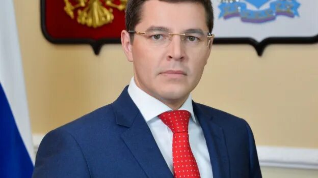 Дмитрий артюхов фото Губернатор ЯНАО Дмитрий Артюхов поздравил северян с Днём народного единства Но