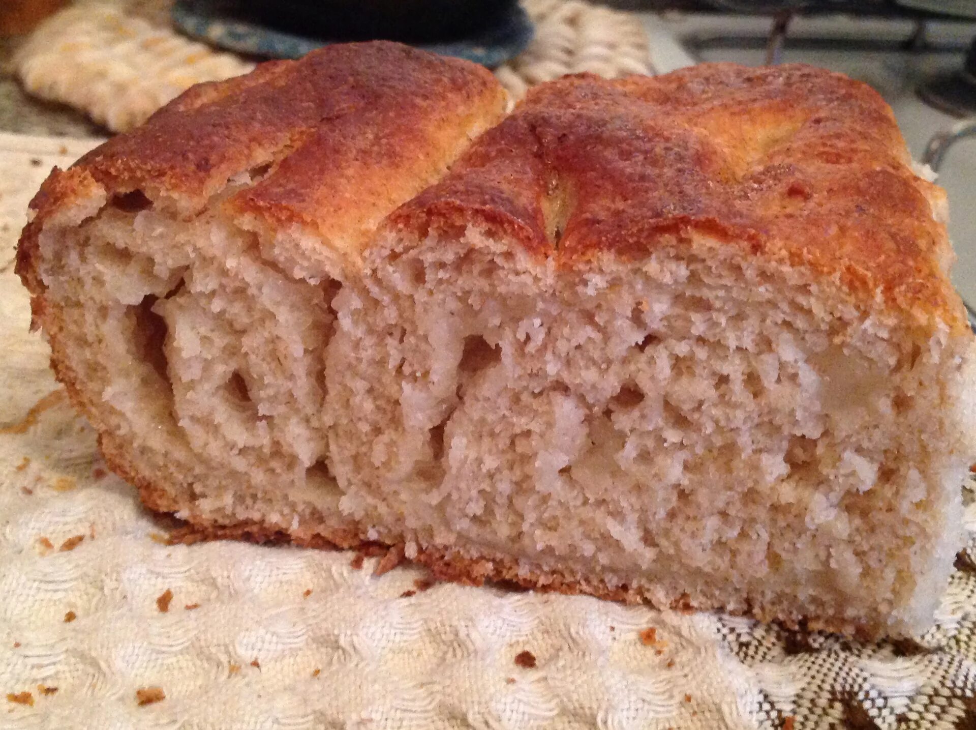 Торт из черствого хлеба и крема. Кремовый хлеб. Кремовый хлебушек. Японский молочный хлеб. Хлеб с кремом.