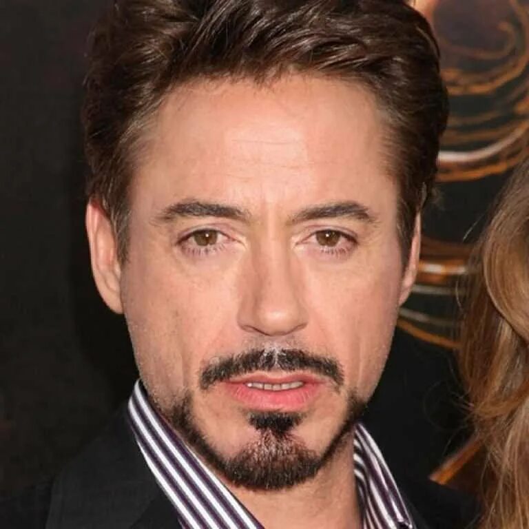 Ченнинг татум стрижка. Испанская бородка эспаньолка. Мексиканская бородка. Эспаньелка. Борода козлиная бородка.