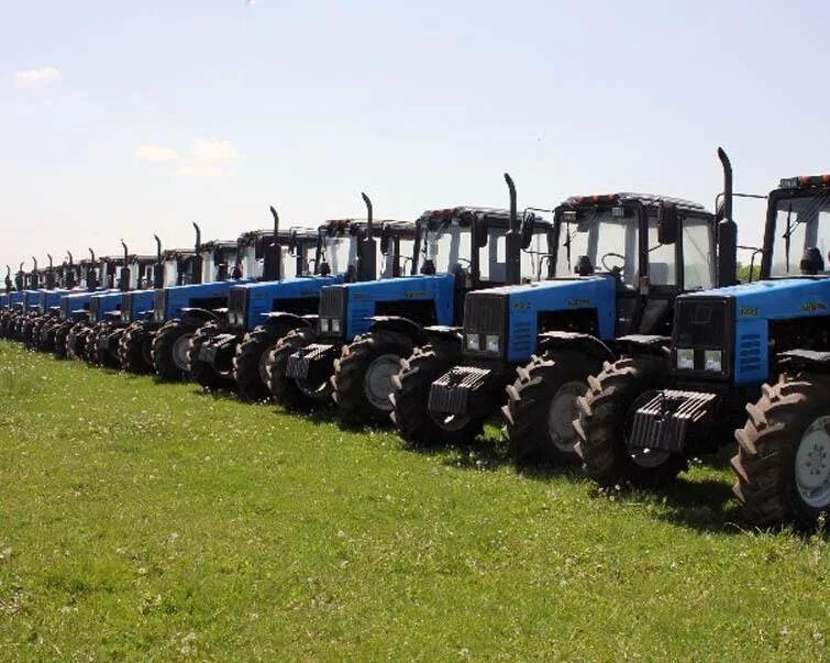 регион сельхозтехника. весенняя полевая кампания киров. комбайн ростсельмаш.