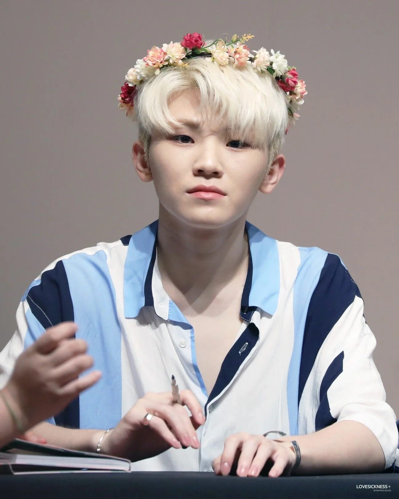 Джихун севентин. Woozi. Seventeen Woozy. Woozy из Seventeen. Уджи севентин