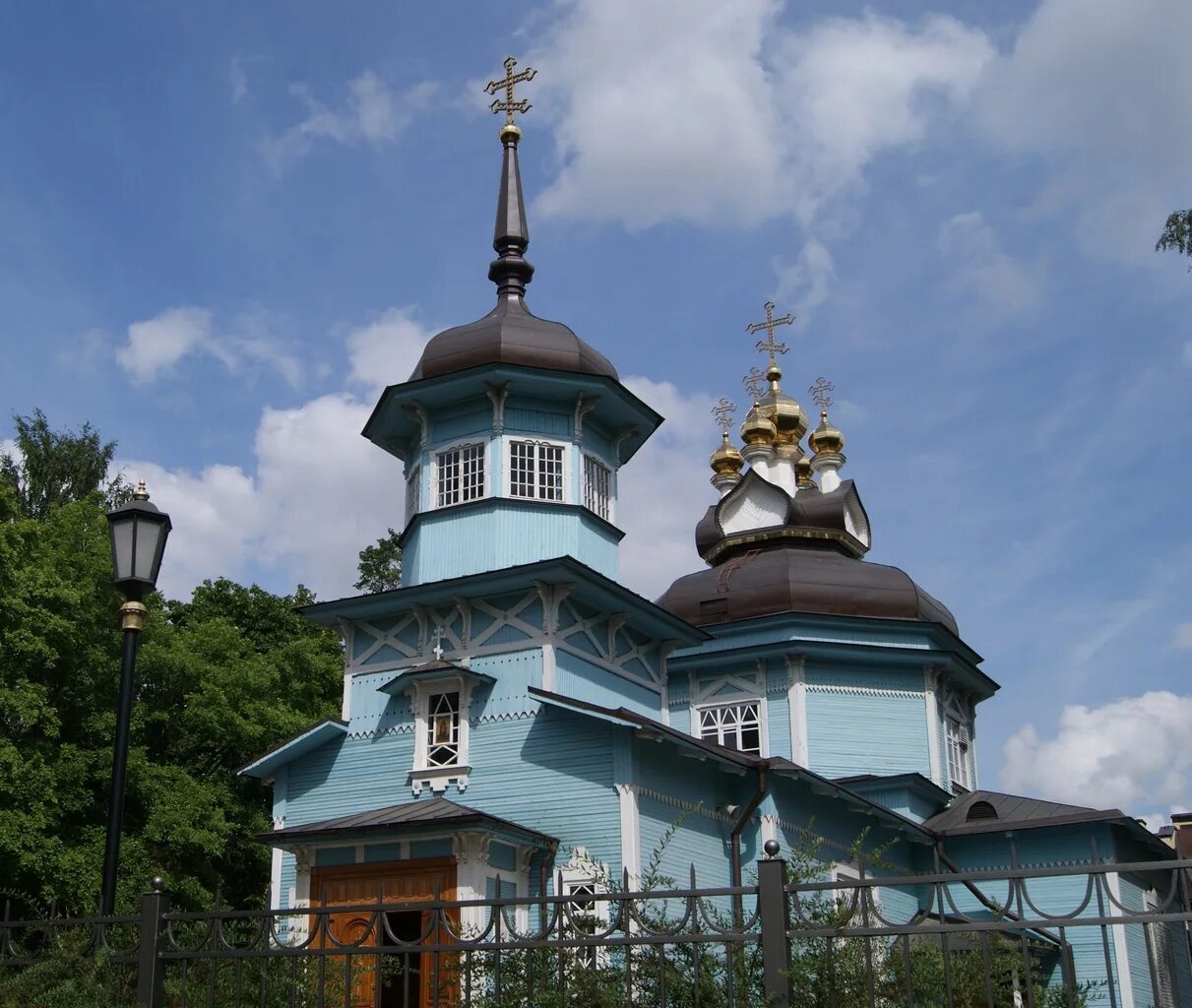 храм великомученика димитрия солунского спб. церковь димитрия солунского в коломягах. церковь димитрия солунского. храм димитрия солунского коломяги. храм святого великомученика димитрия солунского в рябушках.