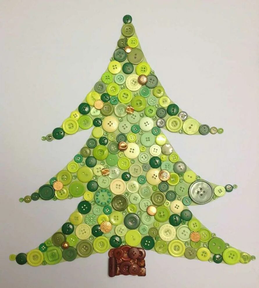 елка из пуговиц. новогодняя елка из пуговиц. новогодняя елка из пуговиц. поделки из пуговиц на новый год. новогодняя елка из пуговиц.