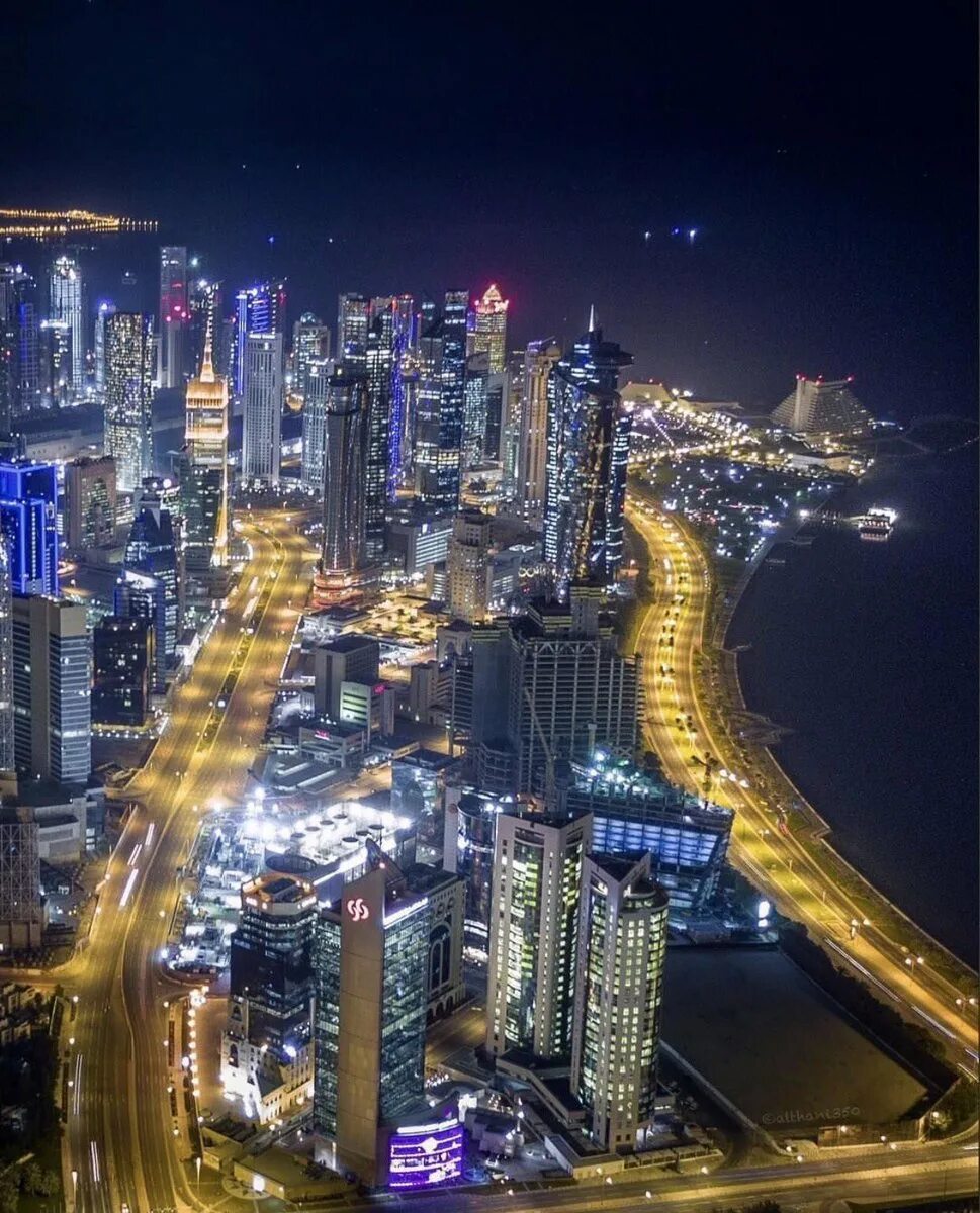 Очень богатые страны. Доха Катар. Доха (Doha), Катар. Doha Corniche Катар. Государство Катар столица.
