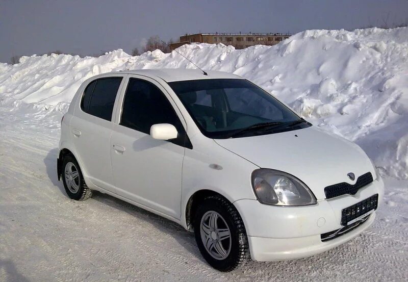 Купить витц дром. Vitz 1999. Тойота Витц 1999. Тойота Витц 1999 года. Тойота Витц 1999 года 1 литр.