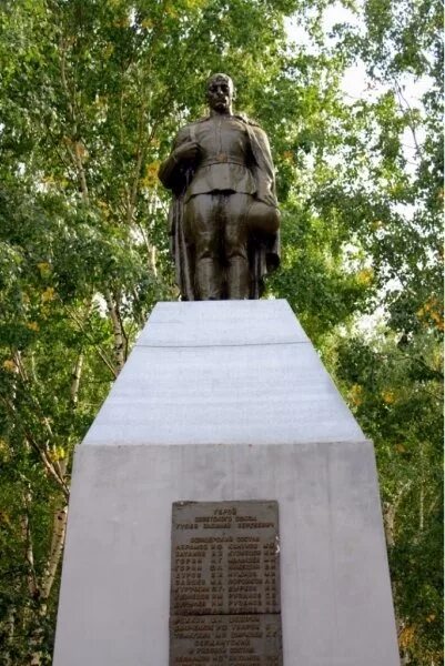 Сергач нижегородской области. Церковь городе сергач нижегородской области. Сергач гусево. Автостанция сергач. Сергач гусево памятник.
