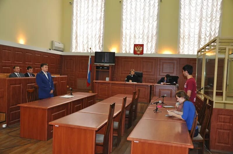 Предварительное судебное заседание в уголовном процессе. Судебное заседание. судебный зал. заседание суда. зал суда.