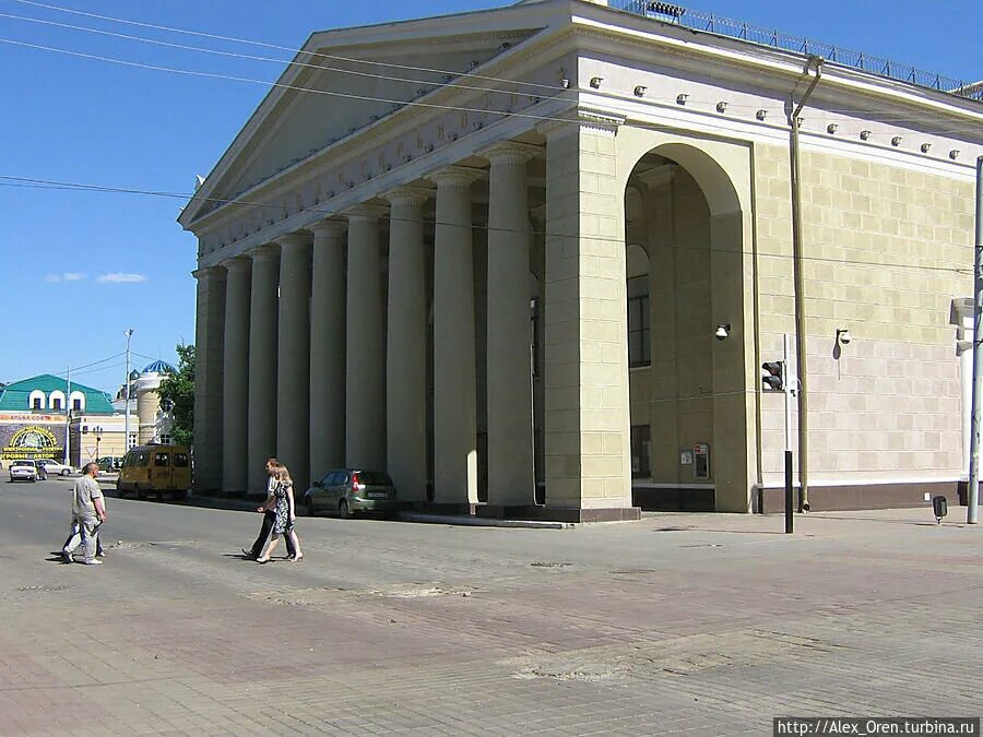 Драматический театр им. м. Горького, Оренбург. Оренбургский театр драмы. Драм Оренбург драмтеатр. Драмтеатр Оренбург здание.