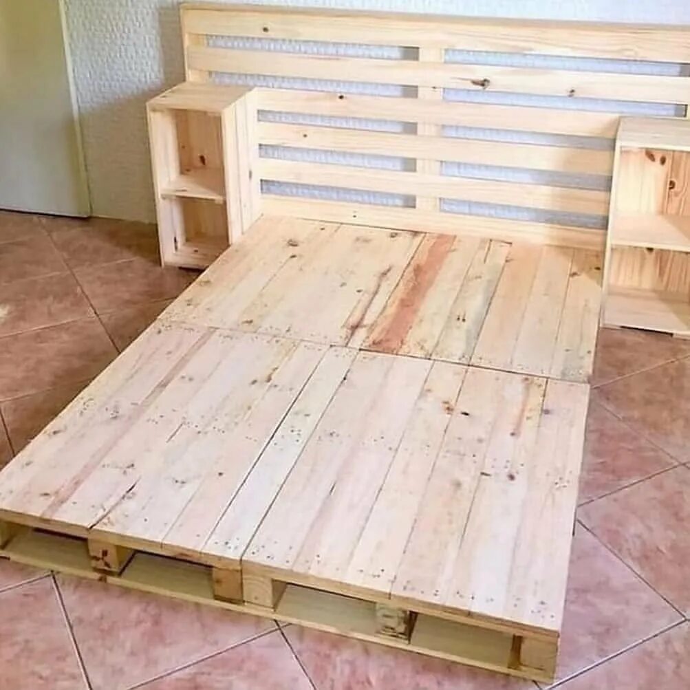 Мебель из поддонов. Мебель из деревянных поддонов. Мебель из поддонов для дачи. Поддоны в интерьере.