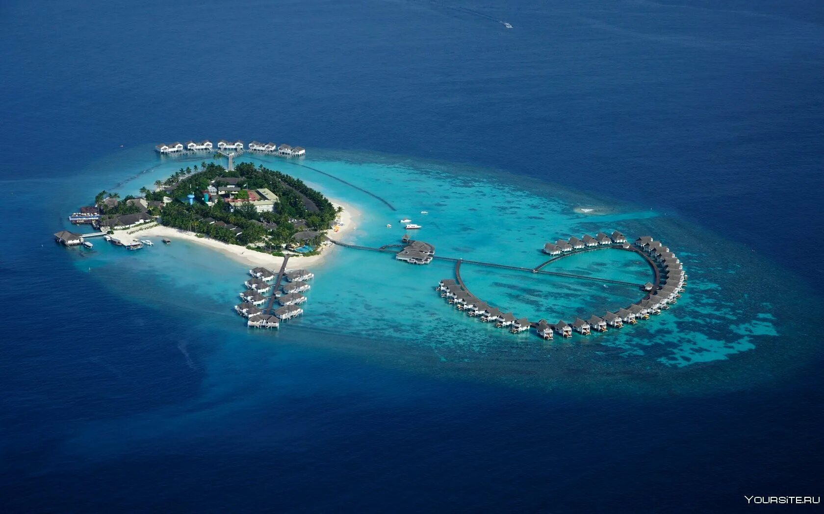 Стране принадлежит самый большой в мире остров. Centara Grand Island Resort Maldives. Отель Centara Grand Island Resort & Spa 5. Остров центара Мальдивы. Centara Grand 5 Мальдивы.