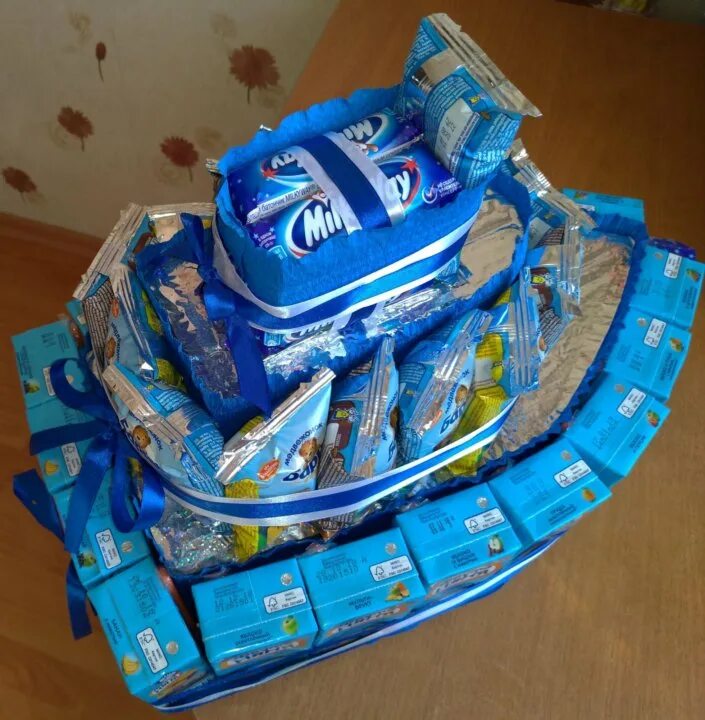 тортик в садик из сока и барни. тортик в садик из сока и барни. торт из барни. торт барни и сок. торт из соков и барни в садик.