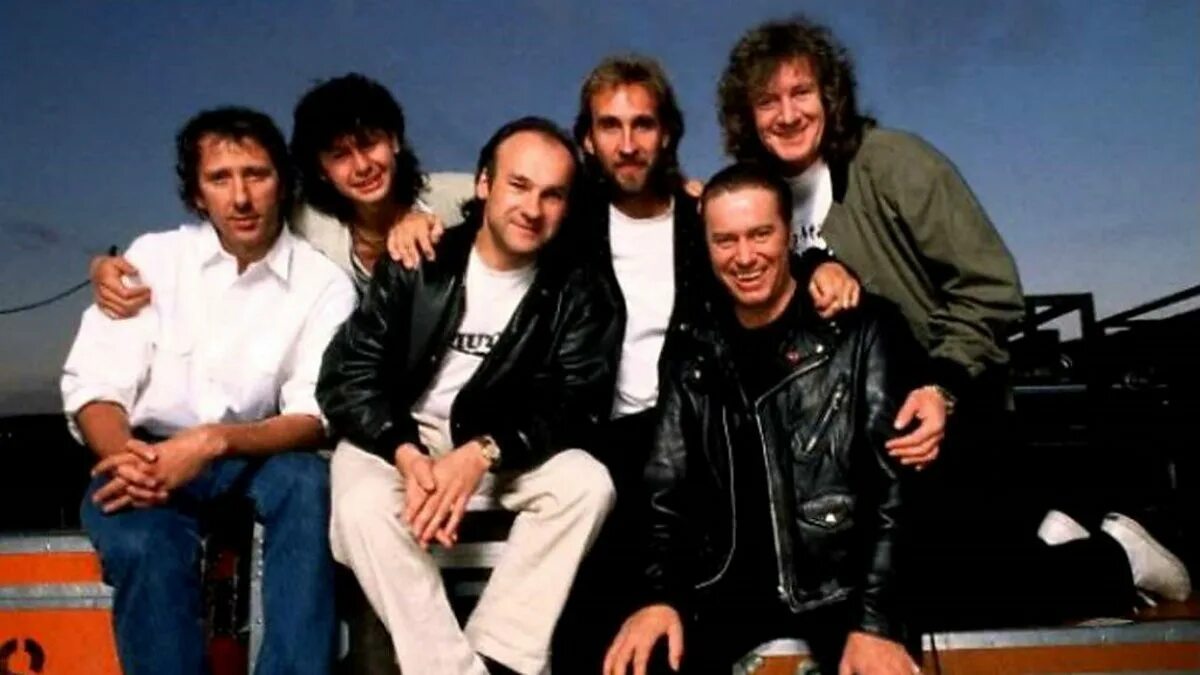 Mike mechanics another cup. Группа mike + the mechanics. mike the mechanics 1985. mike &amp; the mechanics 2004 - rewired. another cup of coffee mike the mechanics.
