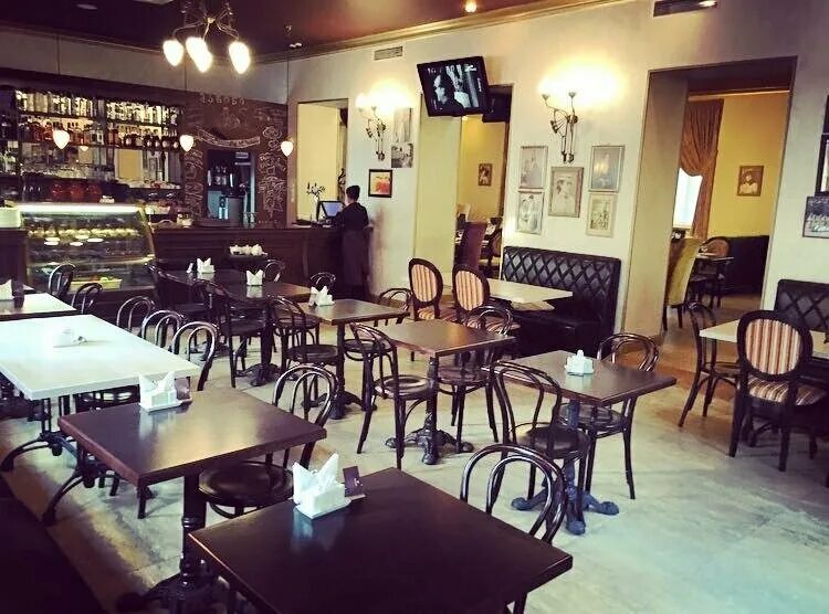 Ресторан мацони москва большая семёновская улица. Мацони павелецкая. Кафе мацони на павелецкой. Ресторан грузинской кухни москва мацони. Мацони павелецкая.