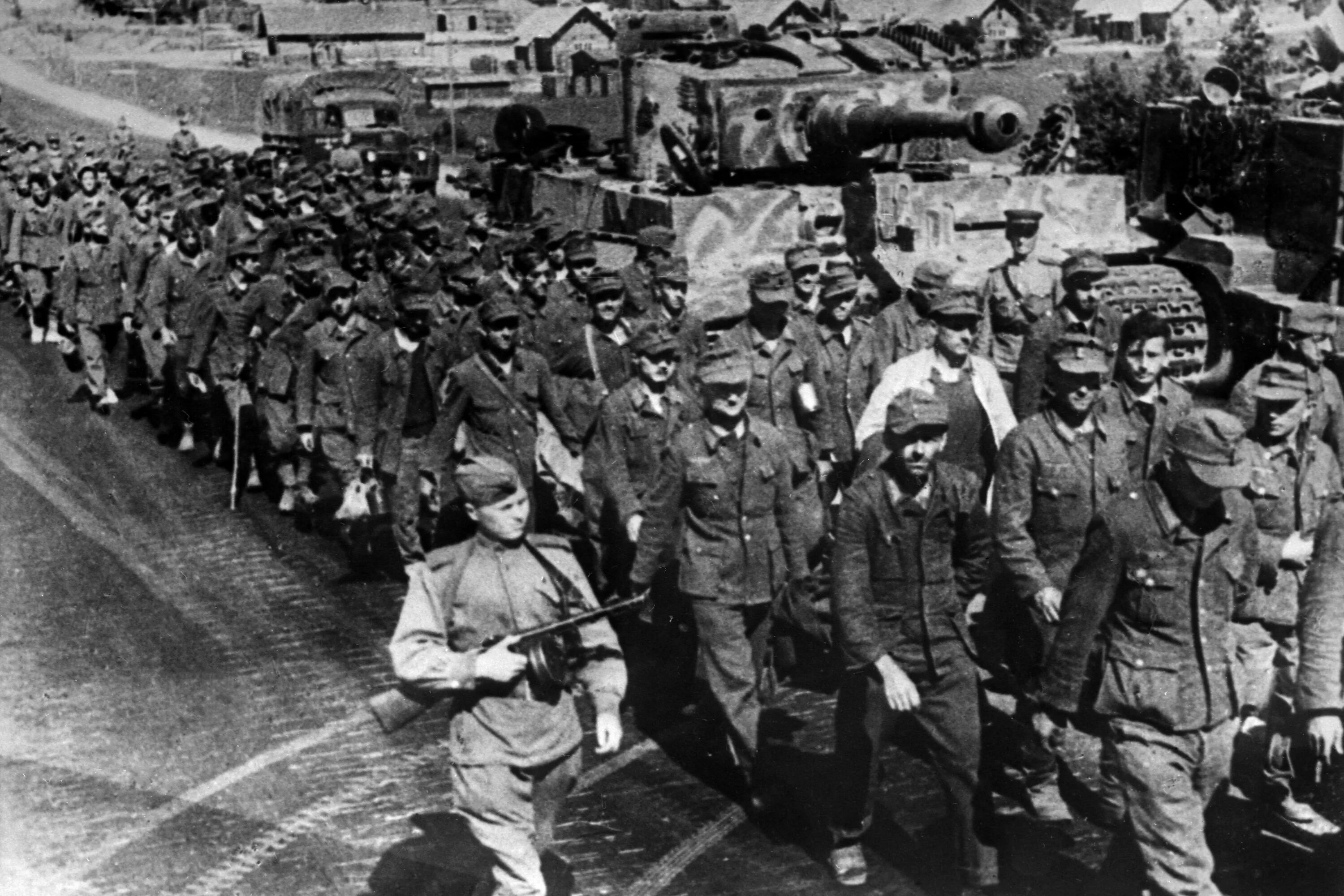 4 освобождение белоруссии. Операция Багратион 1944. Белорусская операция Багратион. Операция «Багратион» (июнь-август 1944 г.). Операция Багратион 1944 пленные.