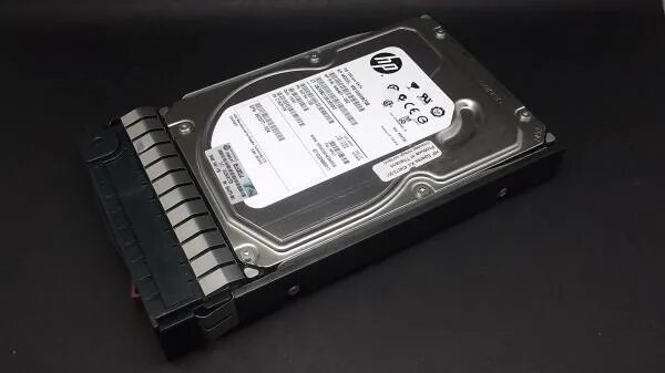 Жесткий диск hpe 659341-b21. 781518-b21. Hdd sas 3. 454146 b21. 781518-b21.
