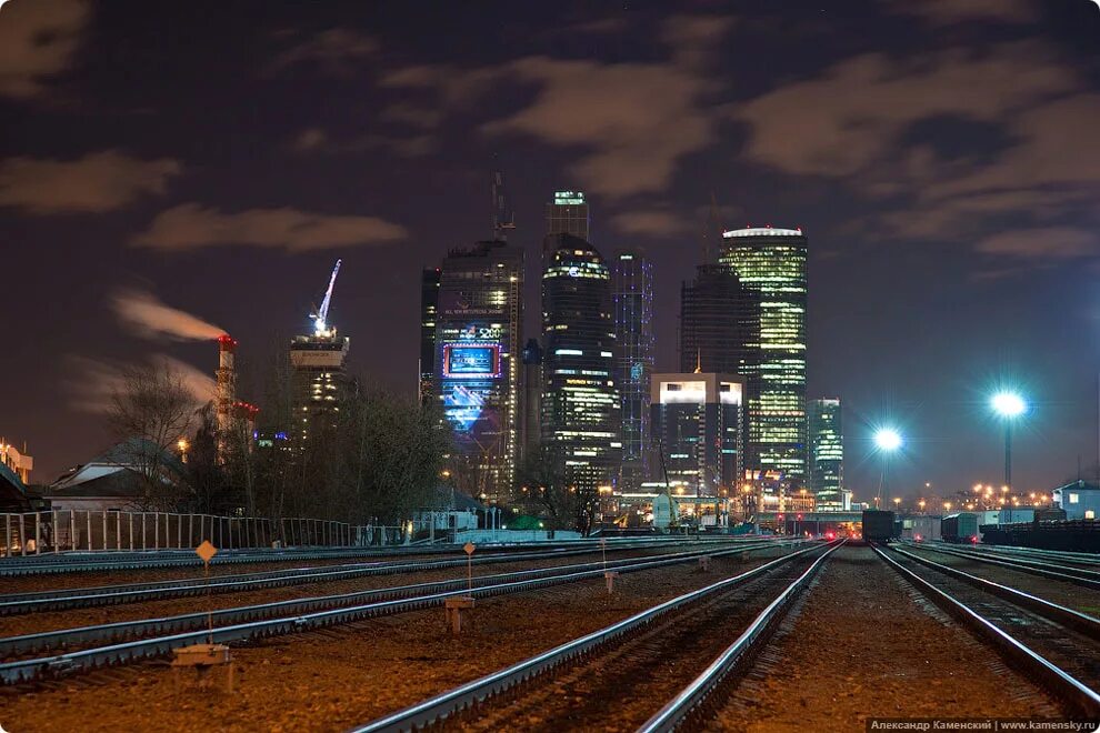 Станция Пресня. Станция Пресня РЖД. Ночная Пресня Москва. Ночные окраины Москвы.