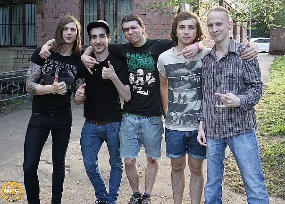 Where is sarah. Baysara группа. My autumn группа вокалист. Екатеринбургская рок группа Сара. Пётр Иванов my autumn.
