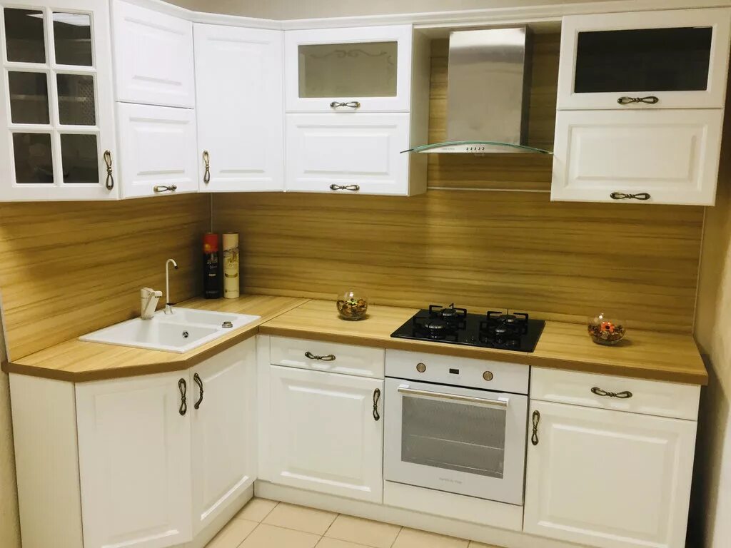 кухни щербинка. кухни щербинка. стильные кухни щербинка. кухня фабрики стильные кухни. гарнитур цвета васаби.