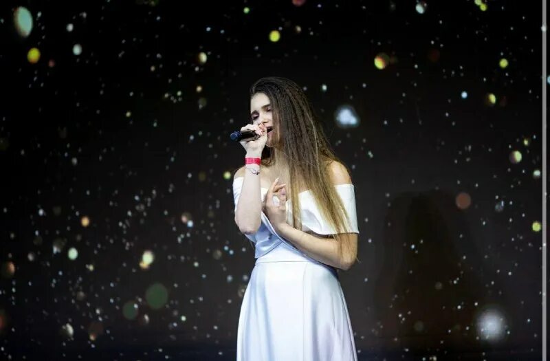 Taysy. Taysy. Taysy. Анастасия трепалина наверняка. Одержим текст.