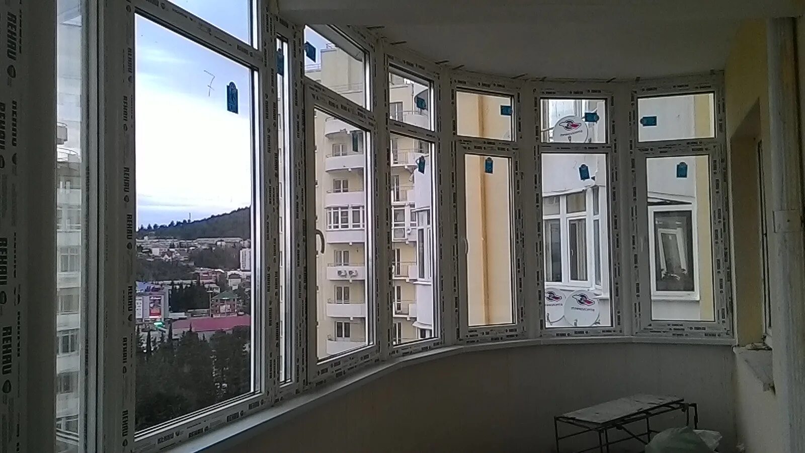 Пластиковые окна Краснодар. Вращающийся балкон. Металлопластиковые окна Краснодар.