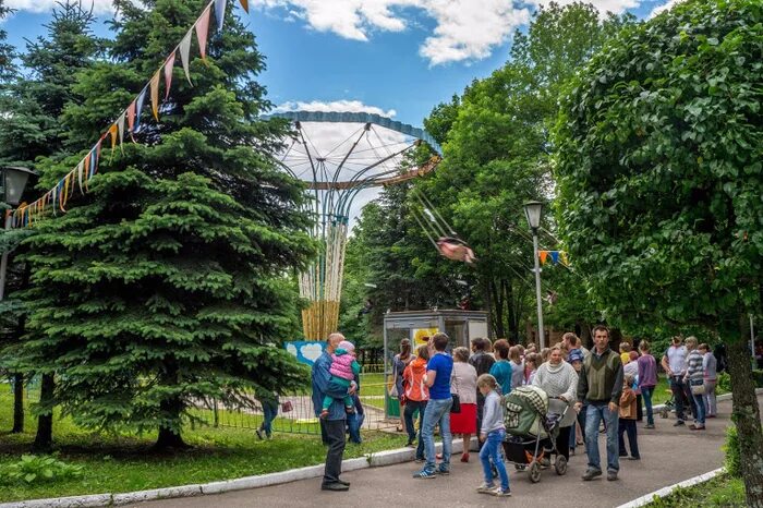 Родники площадь. Г Родники летний сад. Родники Ивановской парк летний сад. Ивановская область город Родники парк. Площадь Родники Ивановская область.