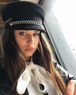 Артемова м