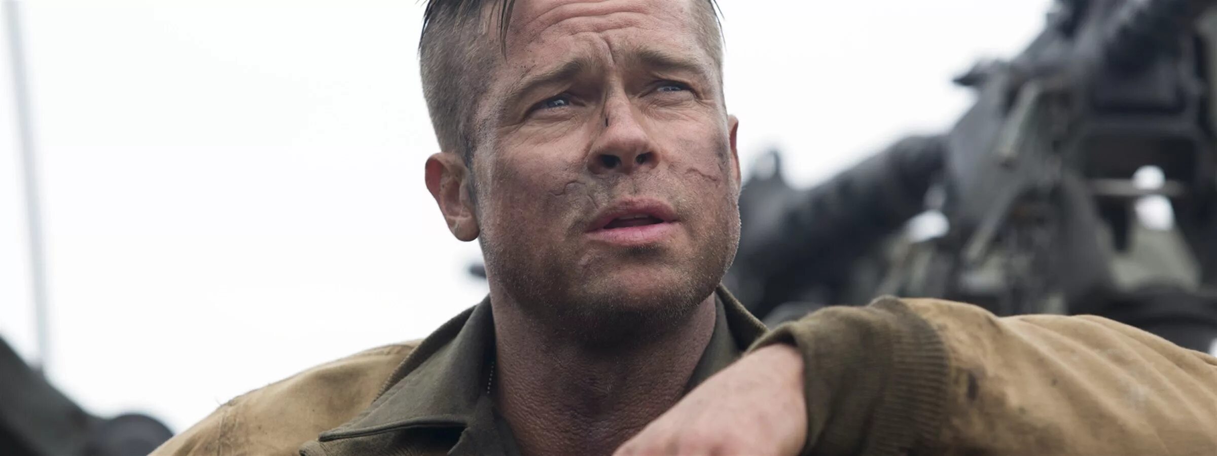 Ярость Брэд Питт стрижка. Fury 2014 Brad Pitt. Брэд Питт ярость прическа.