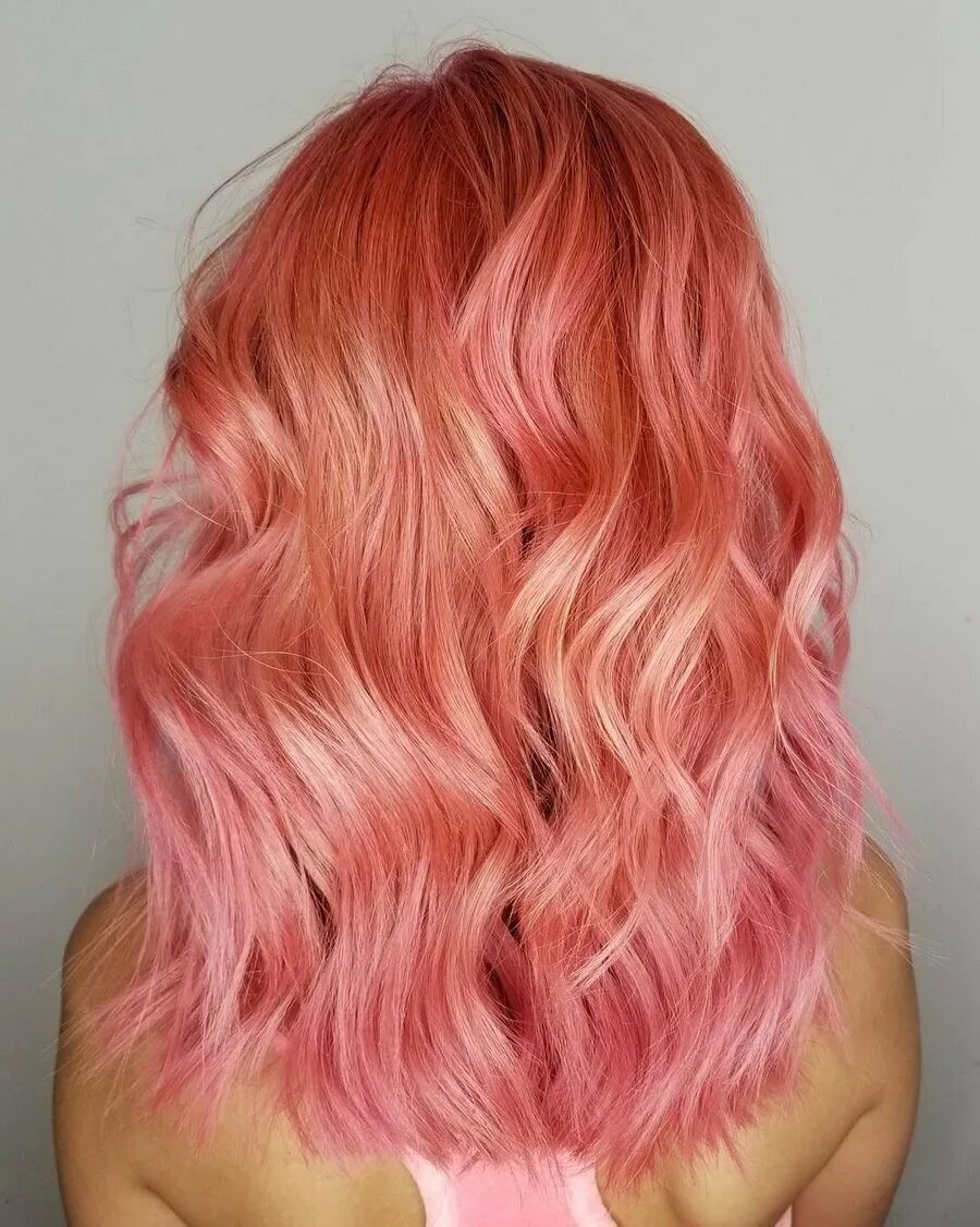Розовый цвет волос. Рыже розовый цвет волос. Неоновый розовый цвет волос. Рыже розовые волосы. Розово волосый
