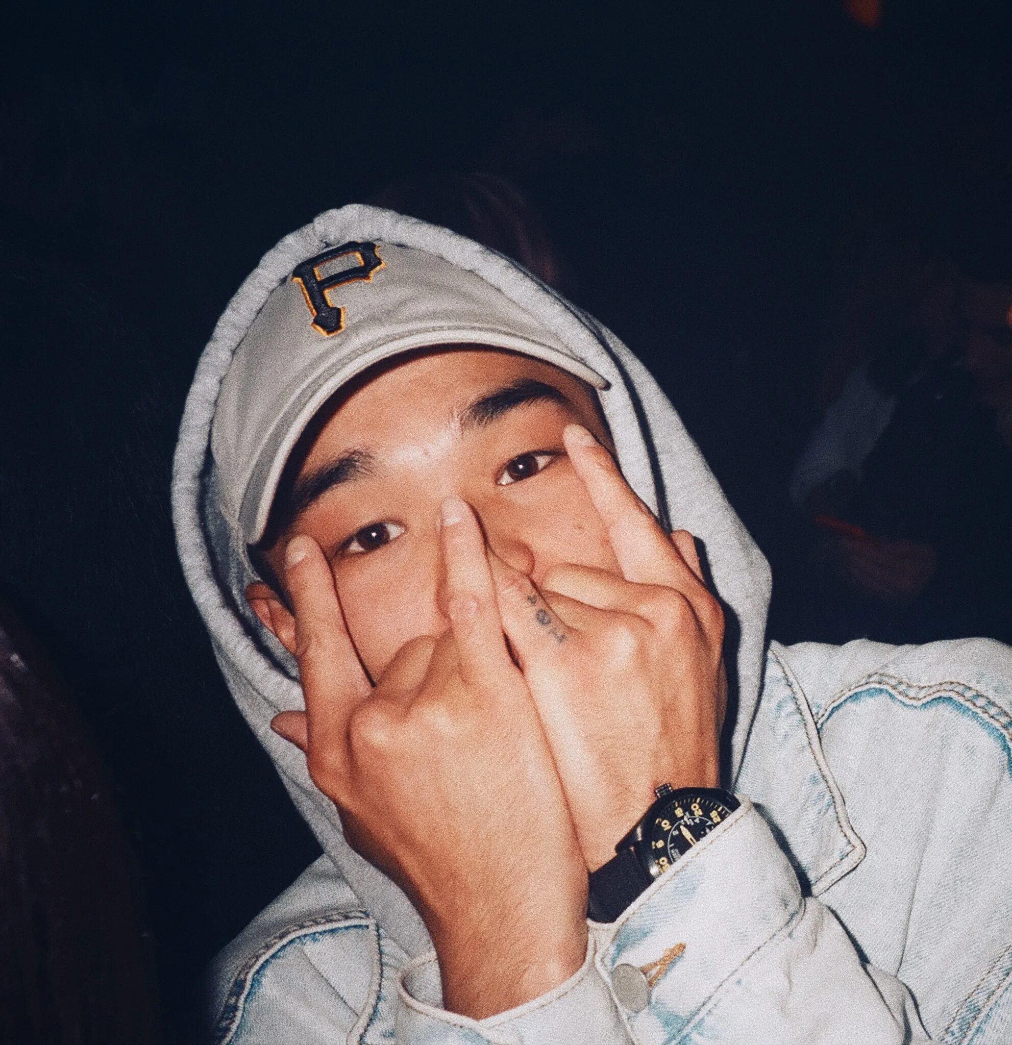 Truwer рэпер. Truwer bugatti. 104 трувер. Truwer рэпер. Саян жимбаев трувер.