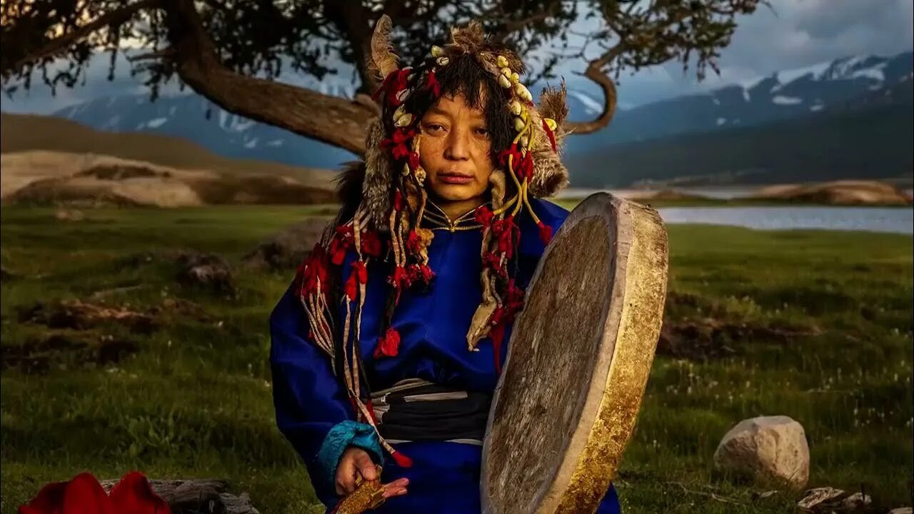 Шаманский обряд. Shaman music. Алеуты шаманизм. Горловое пение тыва. Шаманский барабан.