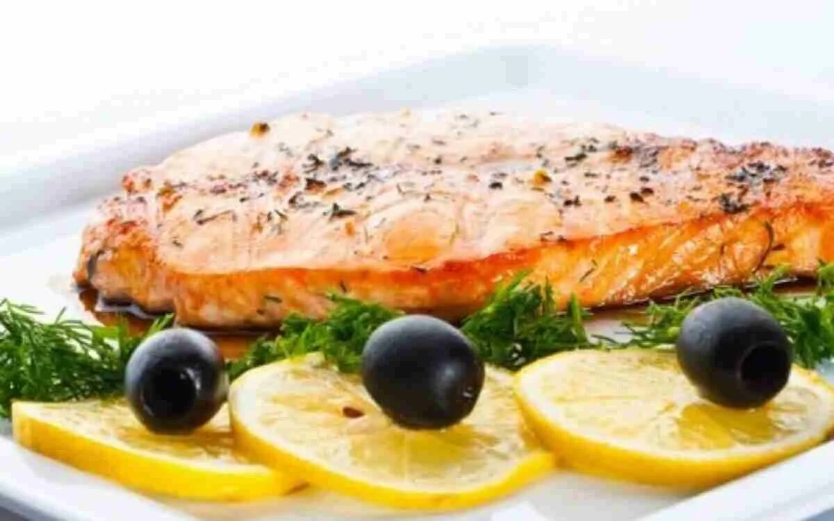 стейк форели в духовке. вкусный стейк из форели. чавыча филе. стейк форели в духовке. стейк из форели в духовке.