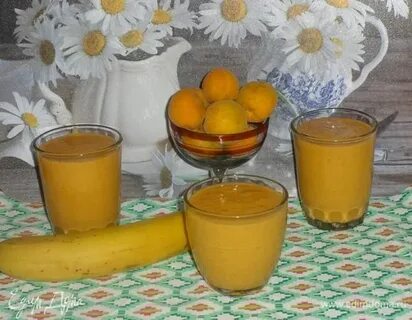 Абрикосы бананы
