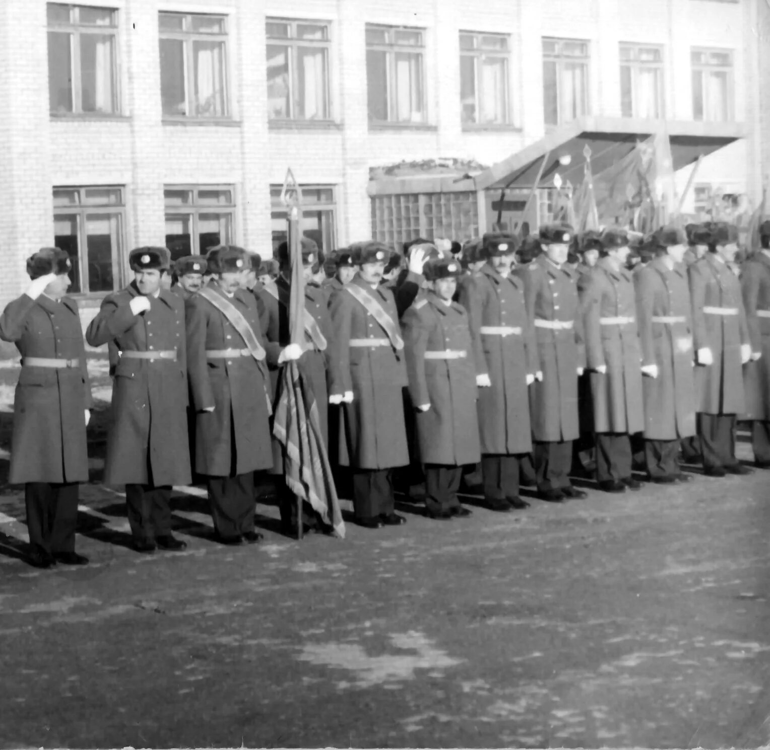 Ноябрь 1986 года. 7 ноября 1986. Ноябрь 1986 года. Минск 1986 метро. 7 ноября 1986.