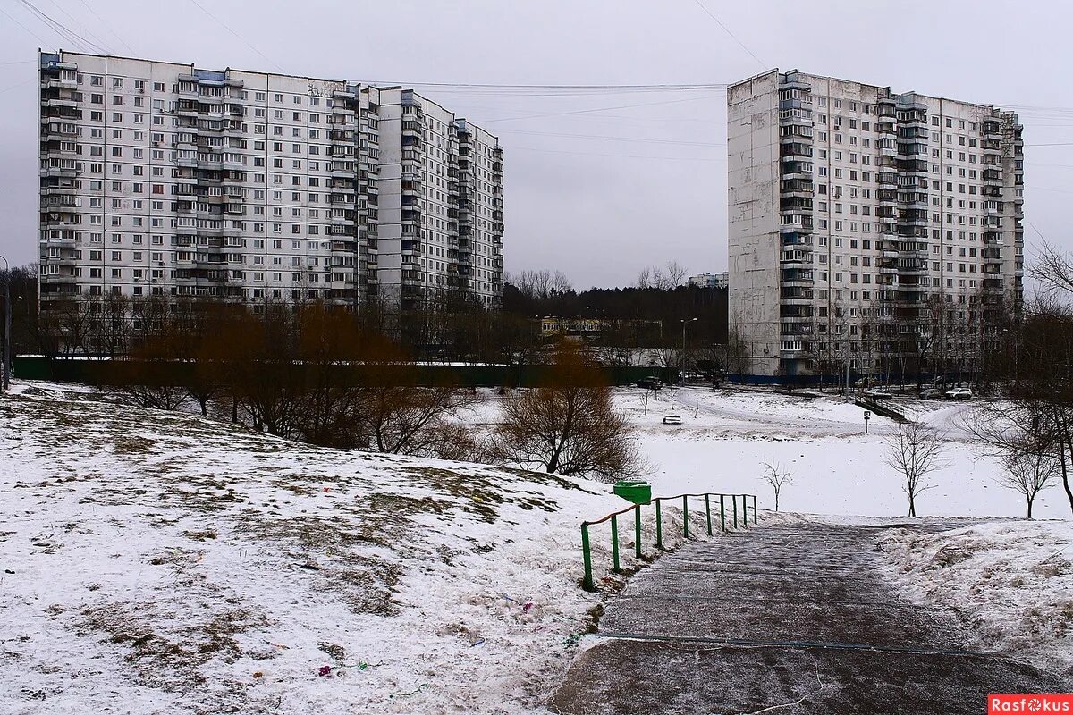 Ясенево социальное. Деревня Ясенево. Ясенево 90-х. Улица Ясенево 2014 год. Ясенево Москва.