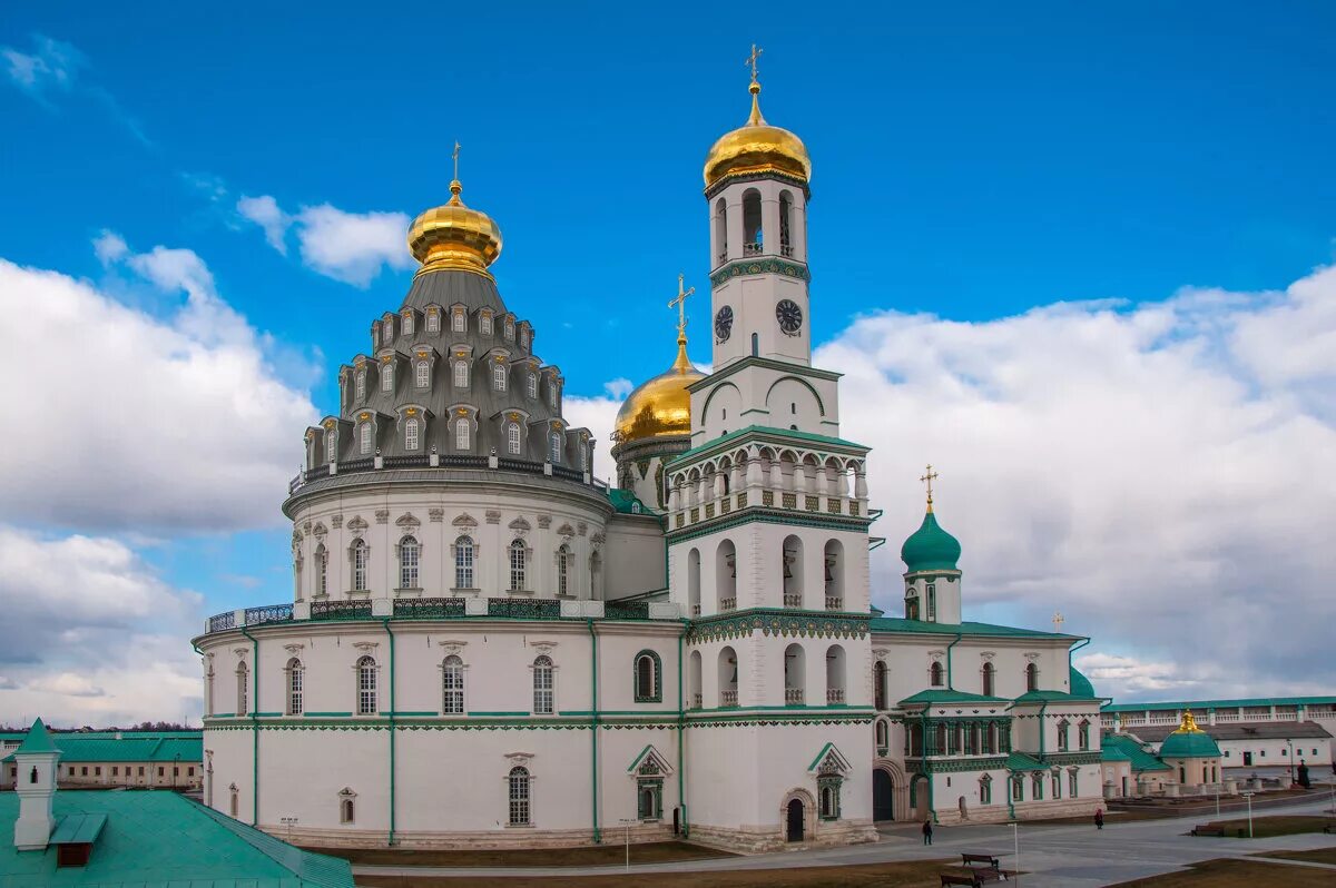 Храм монастырь строительство. Храм монастырь строительство. Храм монастырь строительство. Православный монастырь челябинск. Новоиерусалимский воскресенский монастырь 1656 1698.