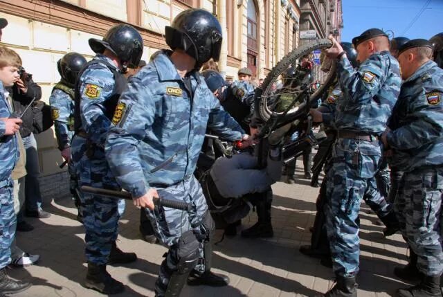 Форма омона 2009 года. Би-1 омон. Омон 4. Гта 4 омон. Омон на спецоперации.