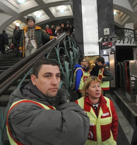 Сколько пассажиров в метро