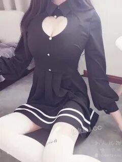 Very Big Breast Girl Show Her Tits - Very Big Breast Girl Show Her Tits - N...